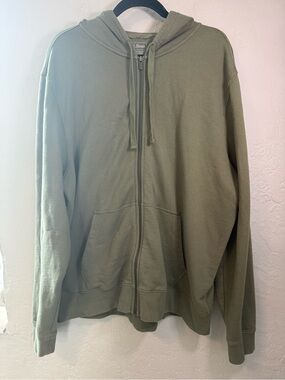 L.L. Bean Men's Olive Zip-Up Hoodie Sweater